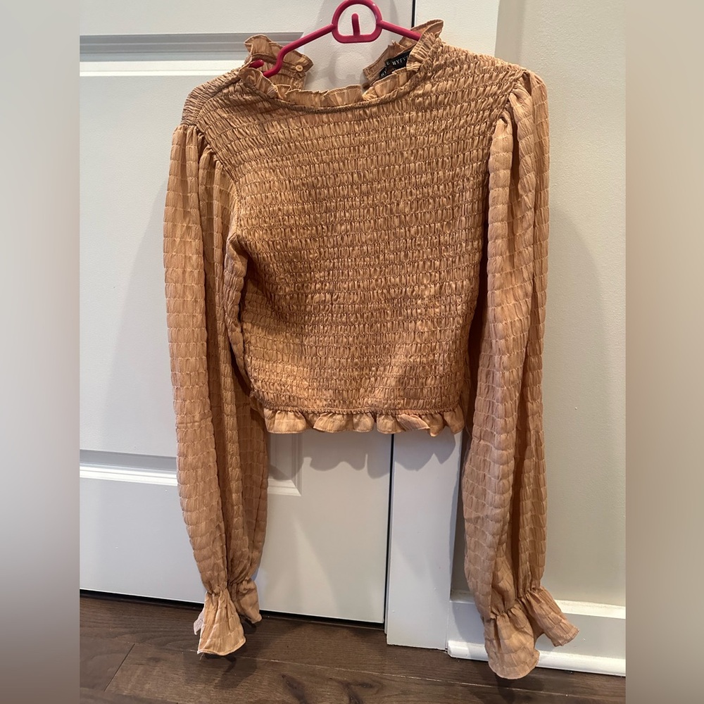 ruffle sleeve top
